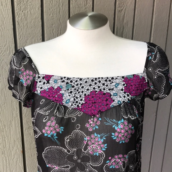 Coco and Chase Women’s Sheer Top (size M) - Picture 2 of 6